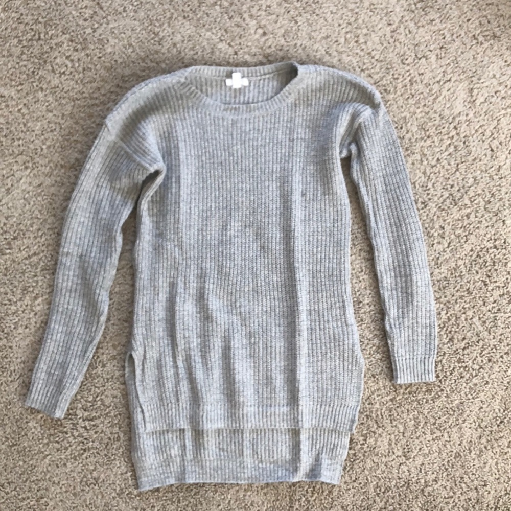 BP Tunic length gray sweater